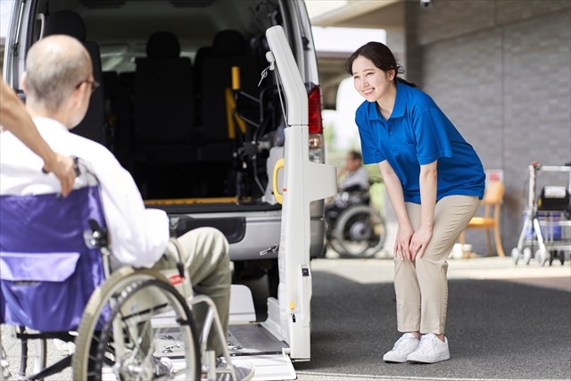 介護タクシー運転手の仕事内容とは